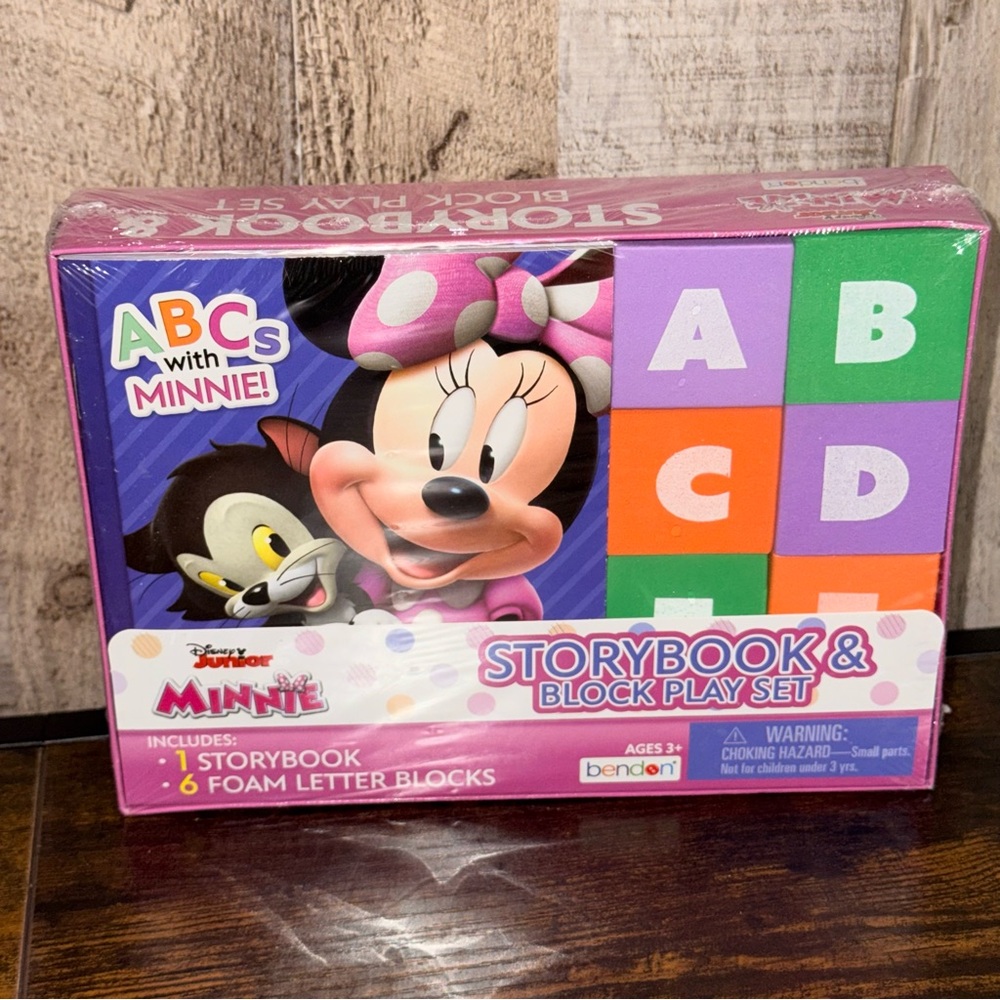 Disney Minnie Storybook Block Play Set- NEW - Picture 5 of 5